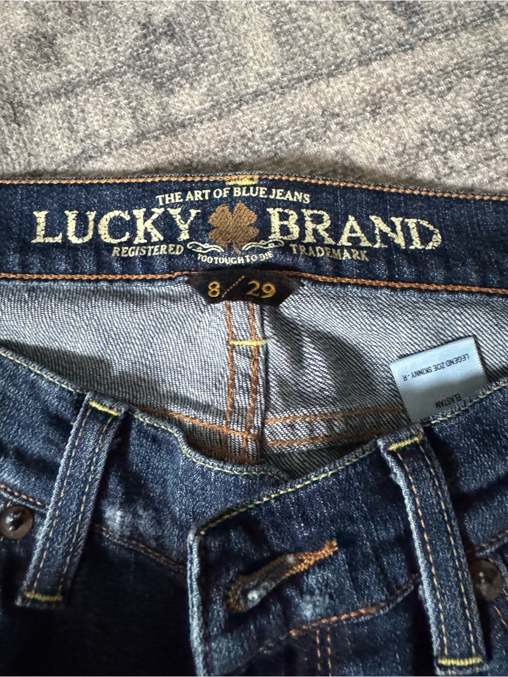 Unique Flag Pocket Design- Lucky Brand Zoe Skinny Jeans size 8/29